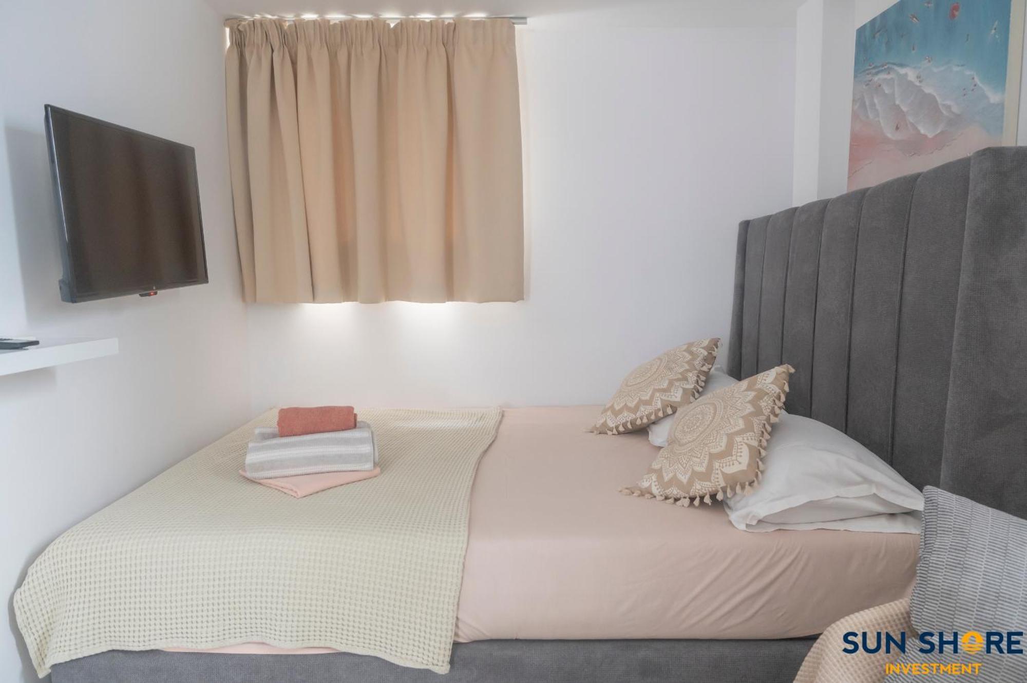 Explore Greece From Cozy City Centre Apartment Chalkís 외부 사진
